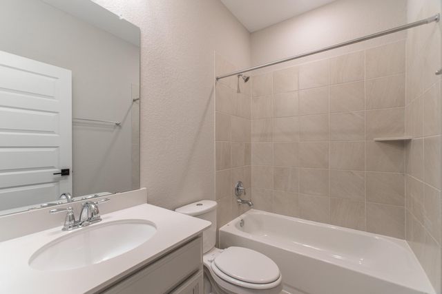 2016 Woodland Park Court, Conroe, TX 77384