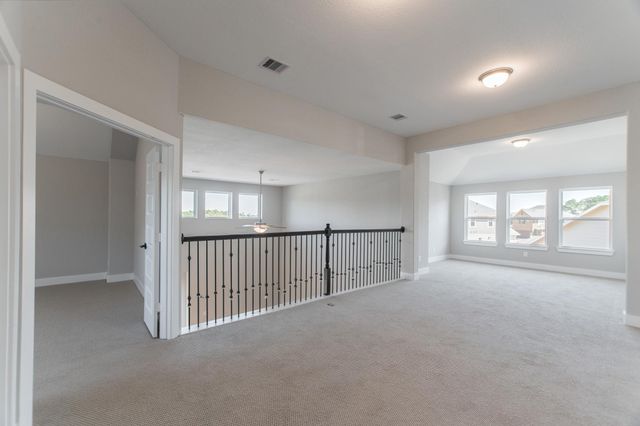2016 Woodland Park Court, Conroe, TX 77384