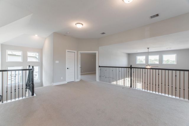 2016 Woodland Park Court, Conroe, TX 77384