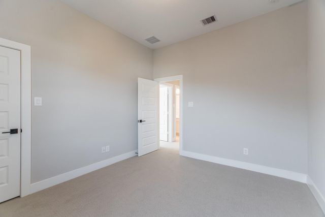 2016 Woodland Park Court, Conroe, TX 77384