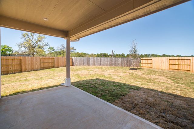 2016 Woodland Park Court, Conroe, TX 77384