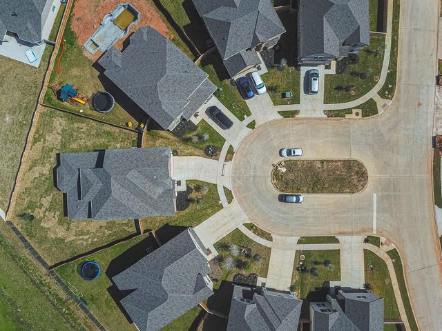 2016 Woodland Park Court, Conroe, TX 77384