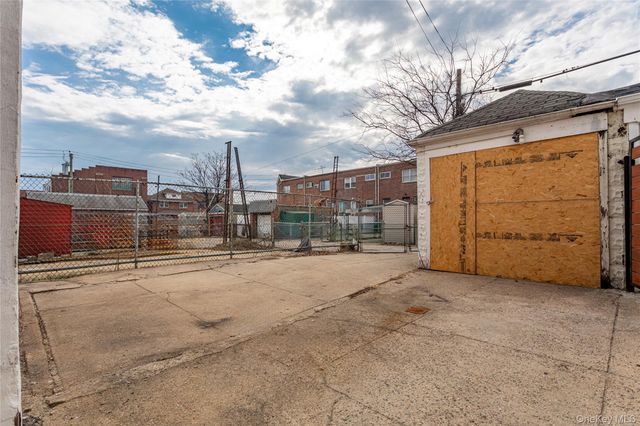 968 E 48th Street, Brooklyn, NY 11203