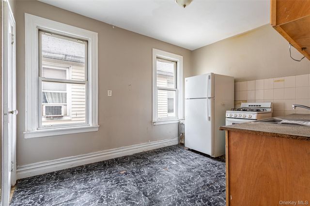 968 E 48th Street, Brooklyn, NY 11203