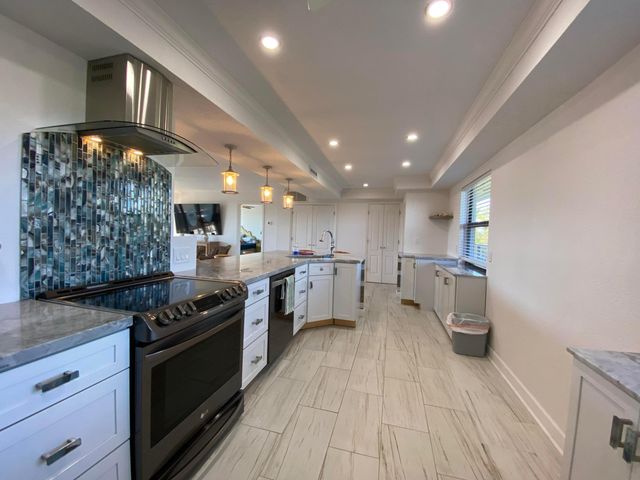 2424 N Federal Highway 407, Boynton Beach, FL 33435