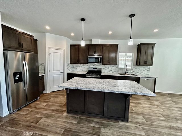 2205 W Acacia Ave 93, Hemet, CA 92545