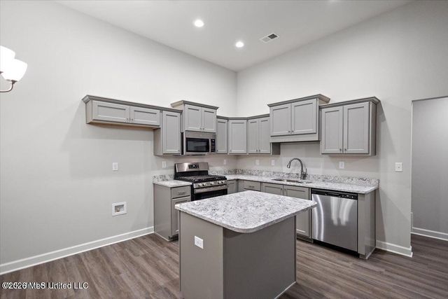 13866 Jack Thomas Boulevard, Olive Branch, MS 38654
