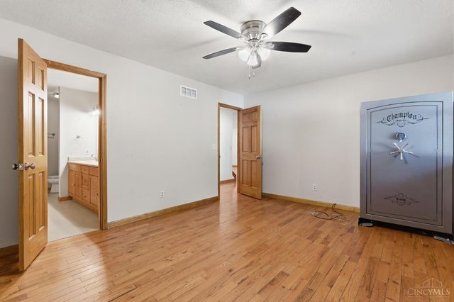 3326 Meadow Green Court, Batavia Twp, OH 45102