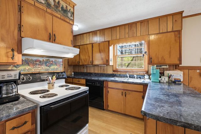1266 Ford Road, Warne, NC 28909
