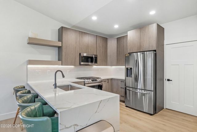 3460 S Shamrock Street, Wasilla, AK 99623