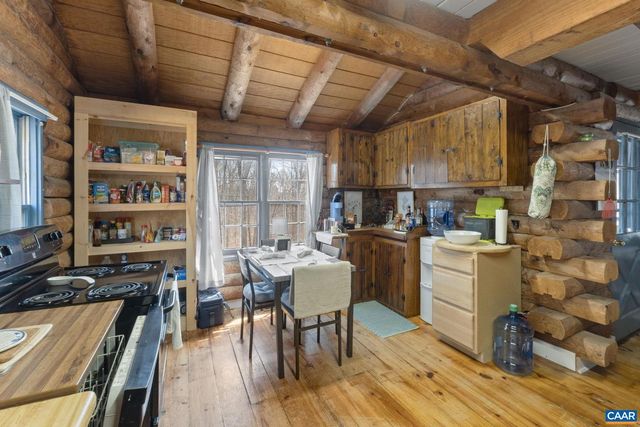 1522 HOLLAND CREEK RD, Louisa, VA 23093