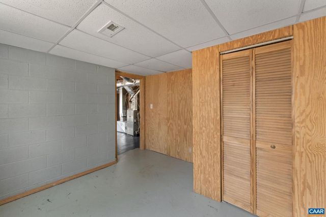 1522 HOLLAND CREEK RD, Louisa, VA 23093