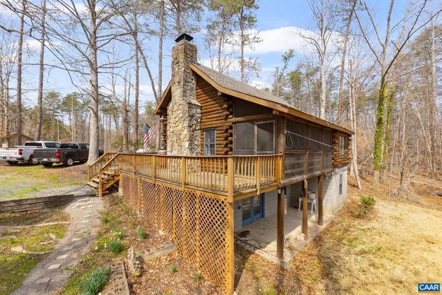 1522 HOLLAND CREEK RD, Louisa, VA 23093