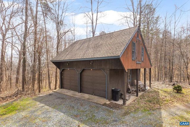 1522 HOLLAND CREEK RD, Louisa, VA 23093