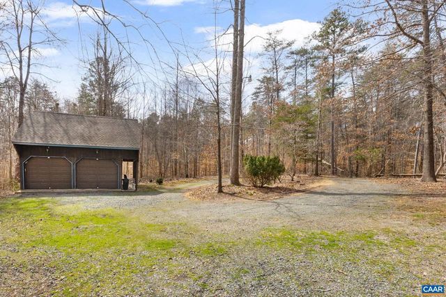 1522 HOLLAND CREEK RD, Louisa, VA 23093