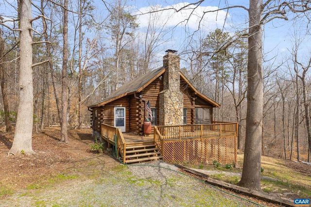 1522 HOLLAND CREEK RD, Louisa, VA 23093