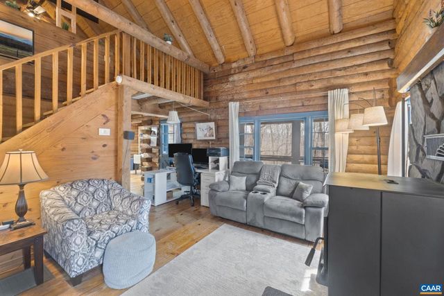 1522 HOLLAND CREEK RD, Louisa, VA 23093