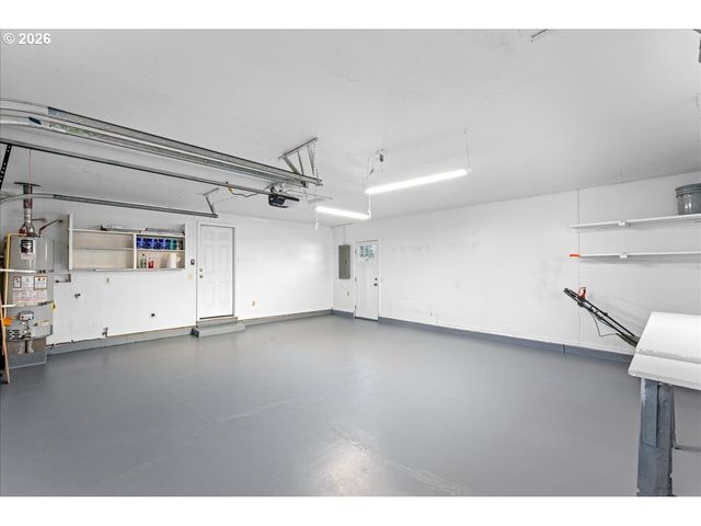 395 STARK St N, Salem, OR 97303