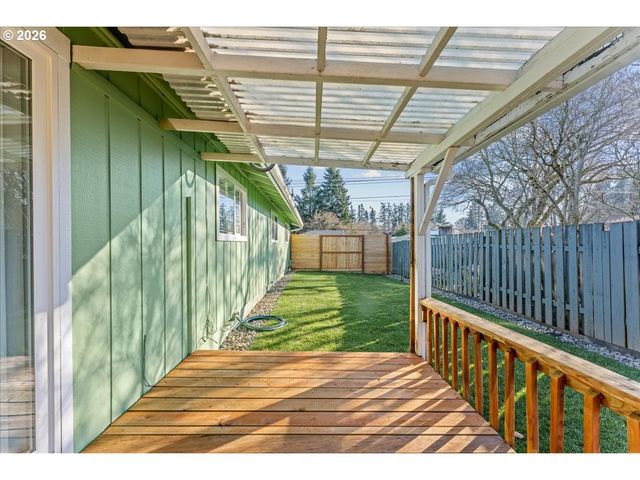 395 STARK St N, Salem, OR 97303