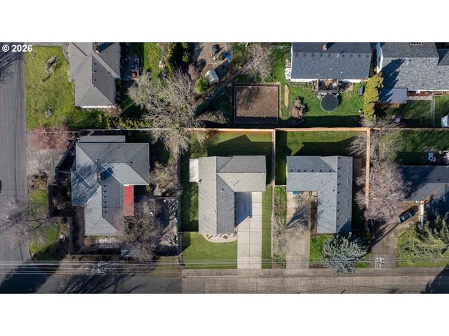 395 STARK St N, Salem, OR 97303