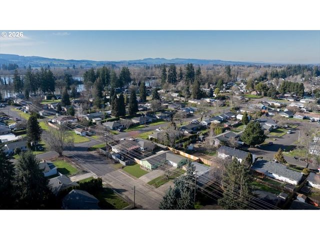 395 STARK St N, Salem, OR 97303