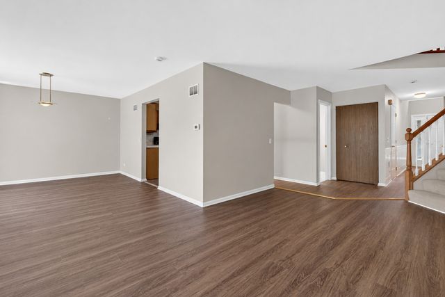 337 Inner Circle Drive, Bolingbrook, IL 60490