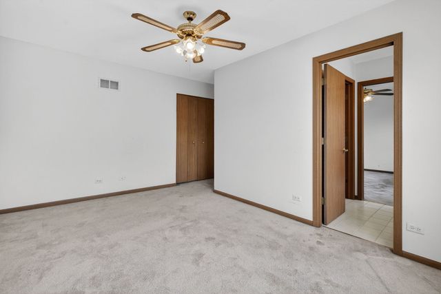 337 Inner Circle Drive, Bolingbrook, IL 60490