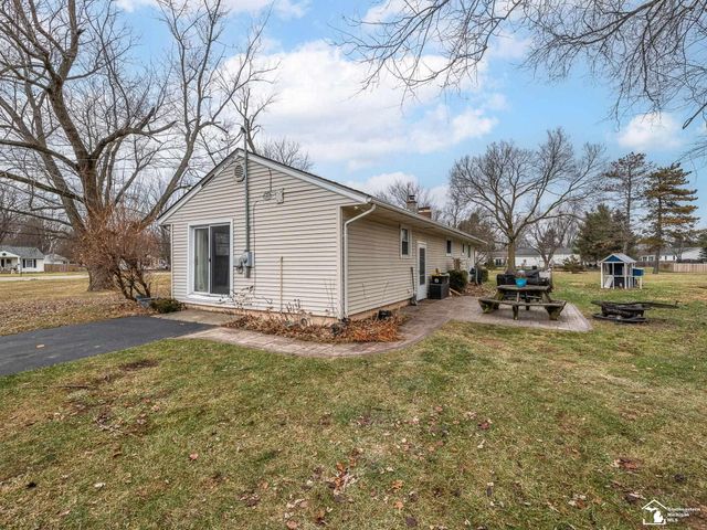 9655 Tecumseh Clinton Highway, Tecumseh, MI 49286