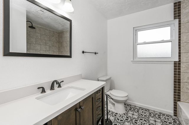7923 Dawnridge Drive, Houston, TX 77071