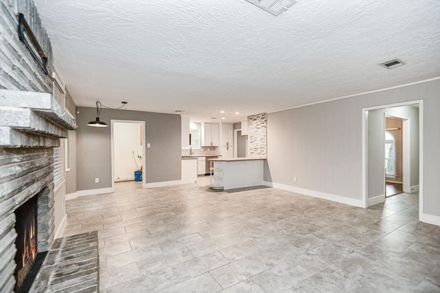 7923 Dawnridge Drive, Houston, TX 77071