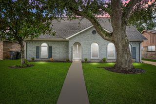 7923 Dawnridge Drive, Houston, TX 77071