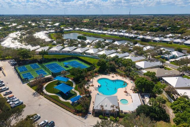 2856 SW Brighton Way, Palm City, FL 34990