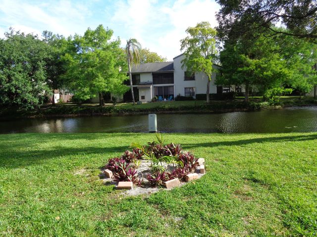 3713 Cocoplum Circle 3545, Coconut Creek, FL 33063