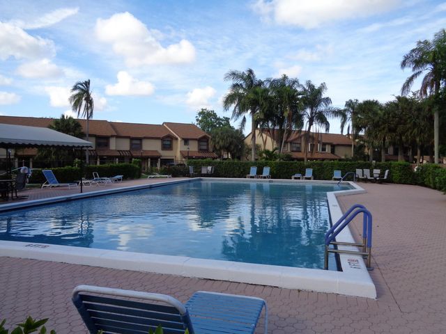 3713 Cocoplum Circle 3545, Coconut Creek, FL 33063