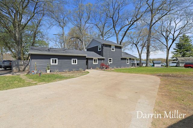 6289 Middle Lake Road, Twin Lake, MI 49457