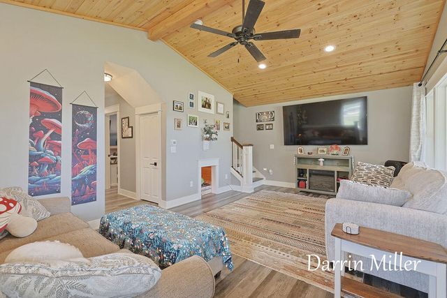 6289 Middle Lake Road, Twin Lake, MI 49457