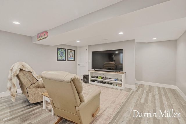 6289 Middle Lake Road, Twin Lake, MI 49457