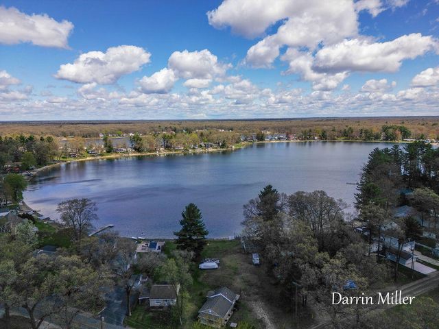 6289 Middle Lake Road, Twin Lake, MI 49457