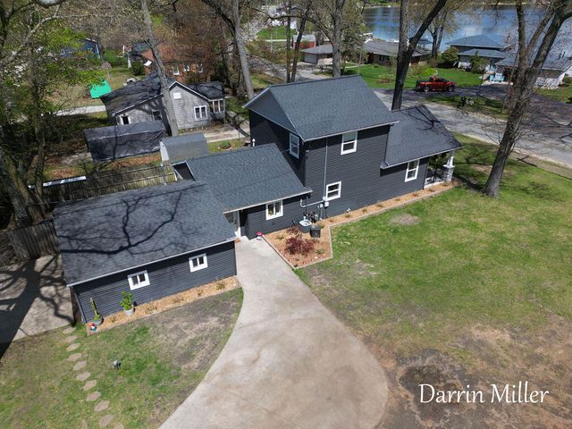 6289 Middle Lake Road, Twin Lake, MI 49457