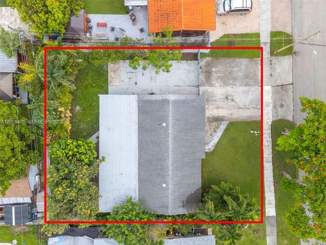 5560 W 6th Avenue, Hialeah, FL 33012