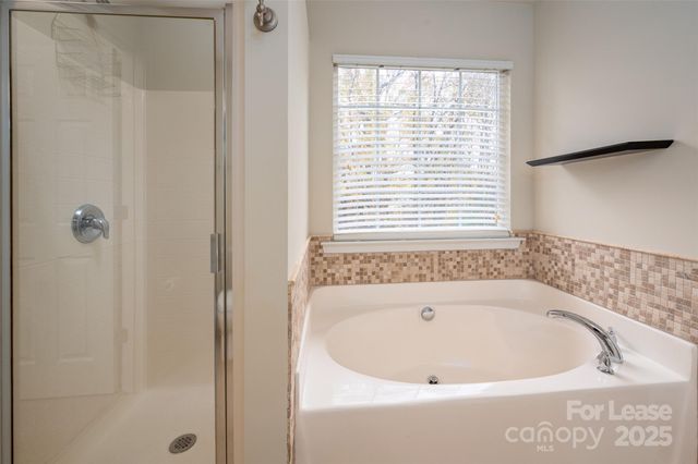 11220 Cypress View Drive, Charlotte, NC 28262