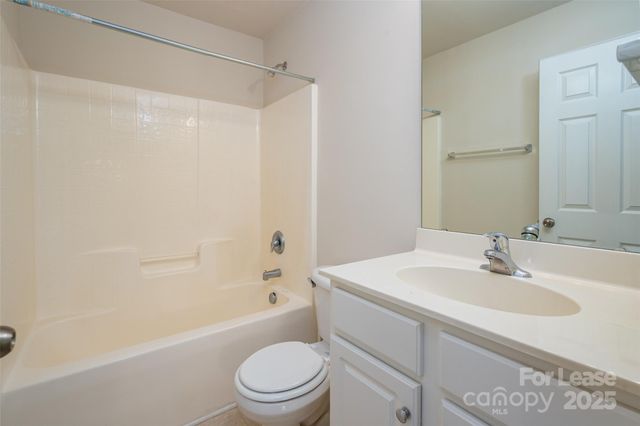 11220 Cypress View Drive, Charlotte, NC 28262