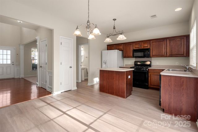 11220 Cypress View Drive, Charlotte, NC 28262