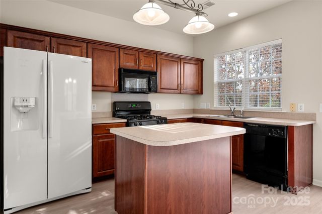 11220 Cypress View Drive, Charlotte, NC 28262