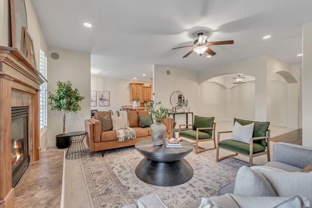 534 E FOX FARM PL, Draper, UT 84020