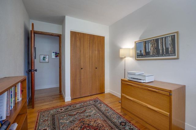 2404 Mayflower Drive, Middleton, WI 53562