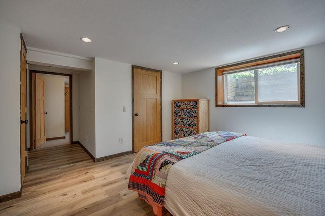2404 Mayflower Drive, Middleton, WI 53562