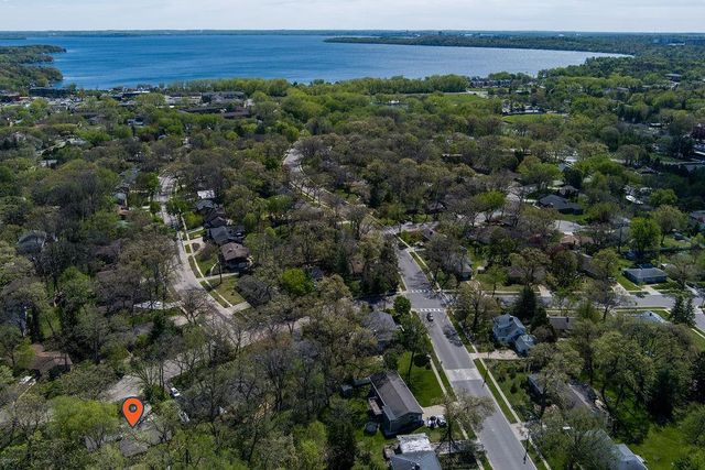 2404 Mayflower Drive, Middleton, WI 53562