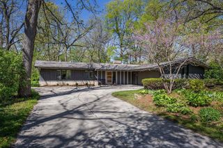 2404 Mayflower Drive, Middleton, WI 53562