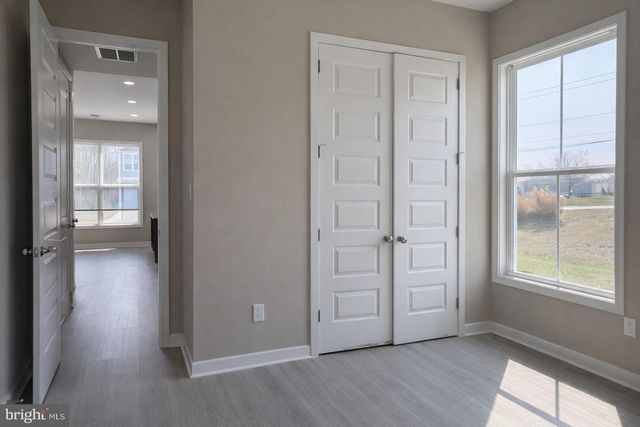 19 BONITA PINE TRL, Martinsburg, WV 25405